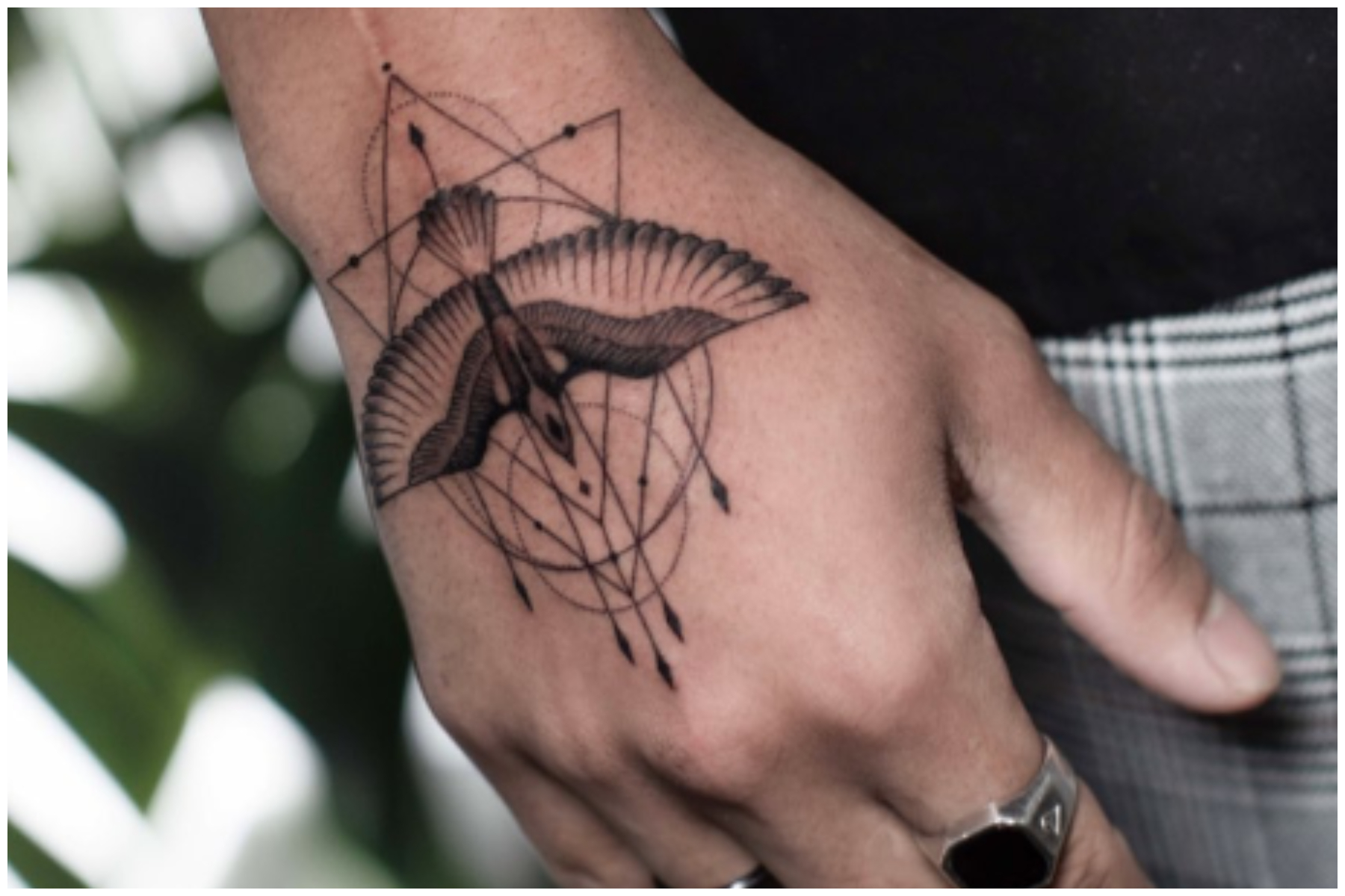 Anyone know what this is a tattoo of? : r/TattooDesigns